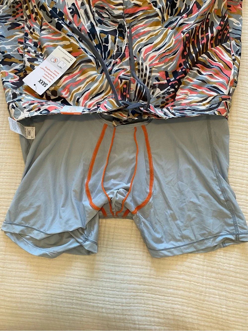 SAXX Betawave 2N1 Swim Shorts 17” Abstract Print Size 34 NWT